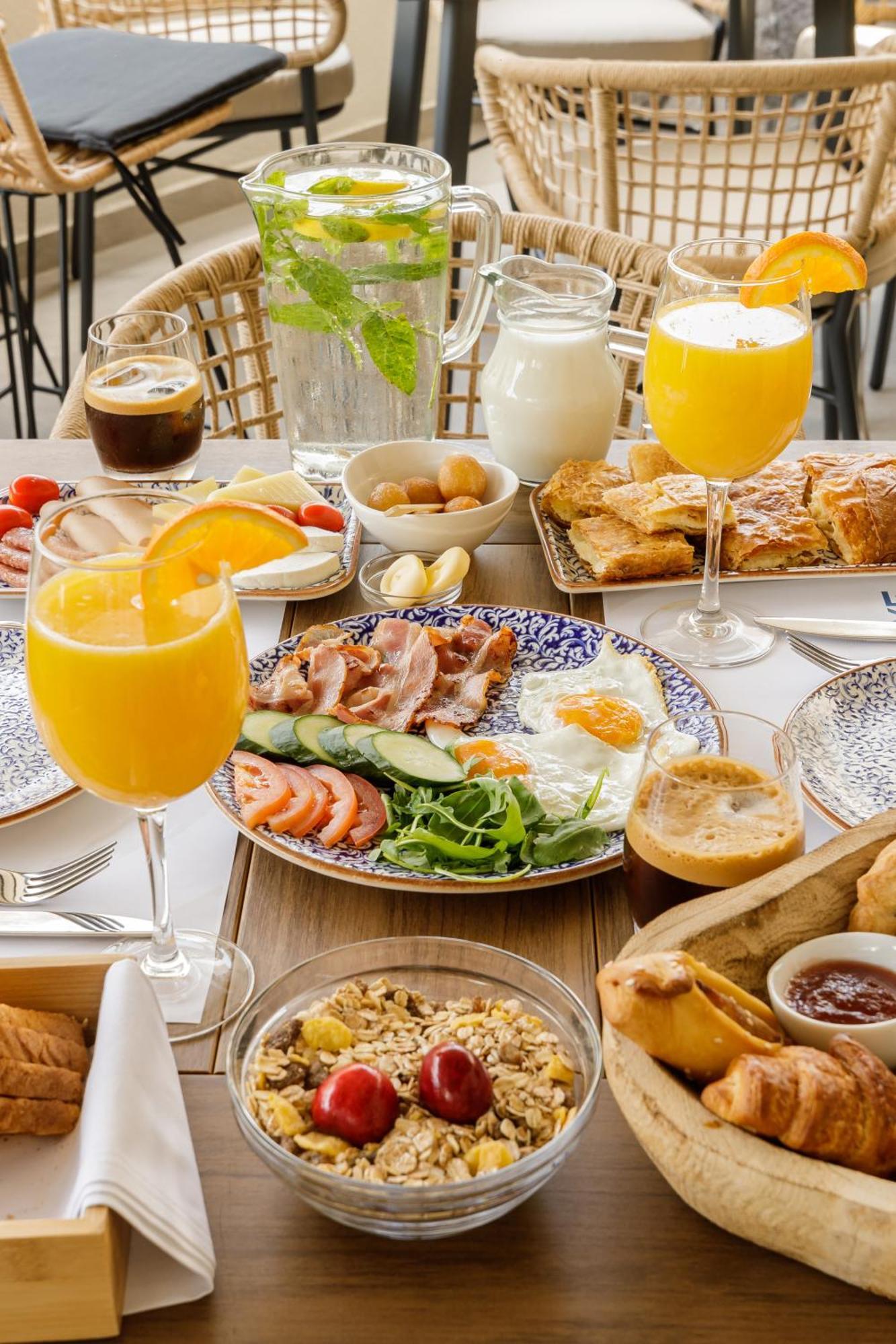 Costa De Luxe Suites Лептокарія Екстер'єр фото